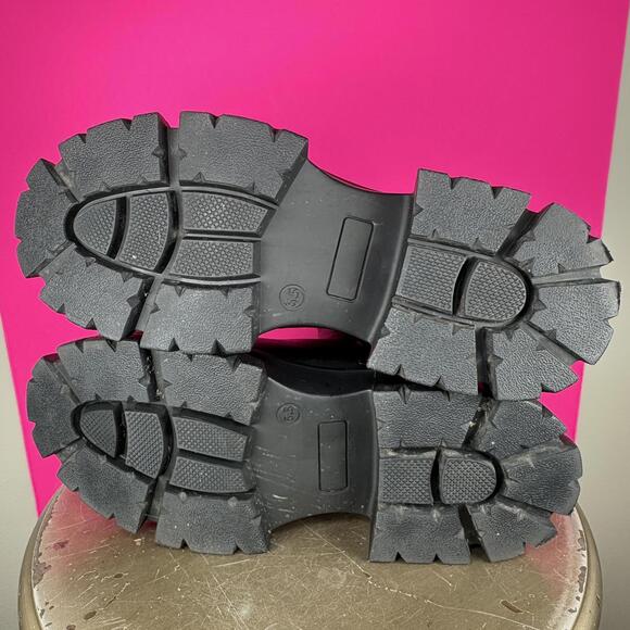 Aqua Trixy Black Leather Chunky Lug Sole Mid Calf Pull-On Boot US 6.5 - Picture 6 of 7